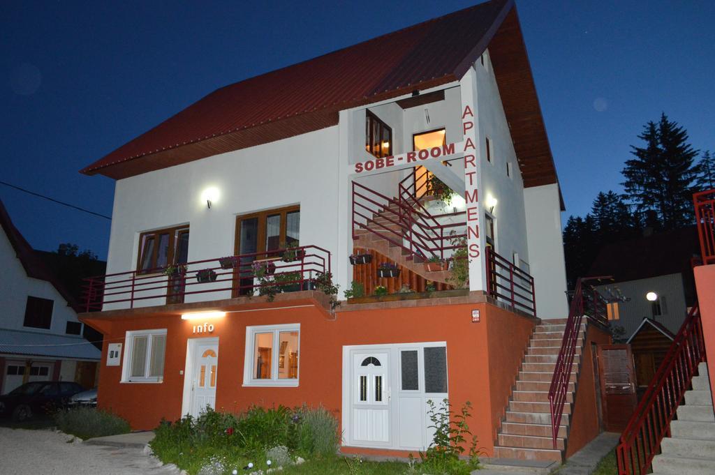 Apartmani Bozana Vojinovic Žabljak Exteriör bild
