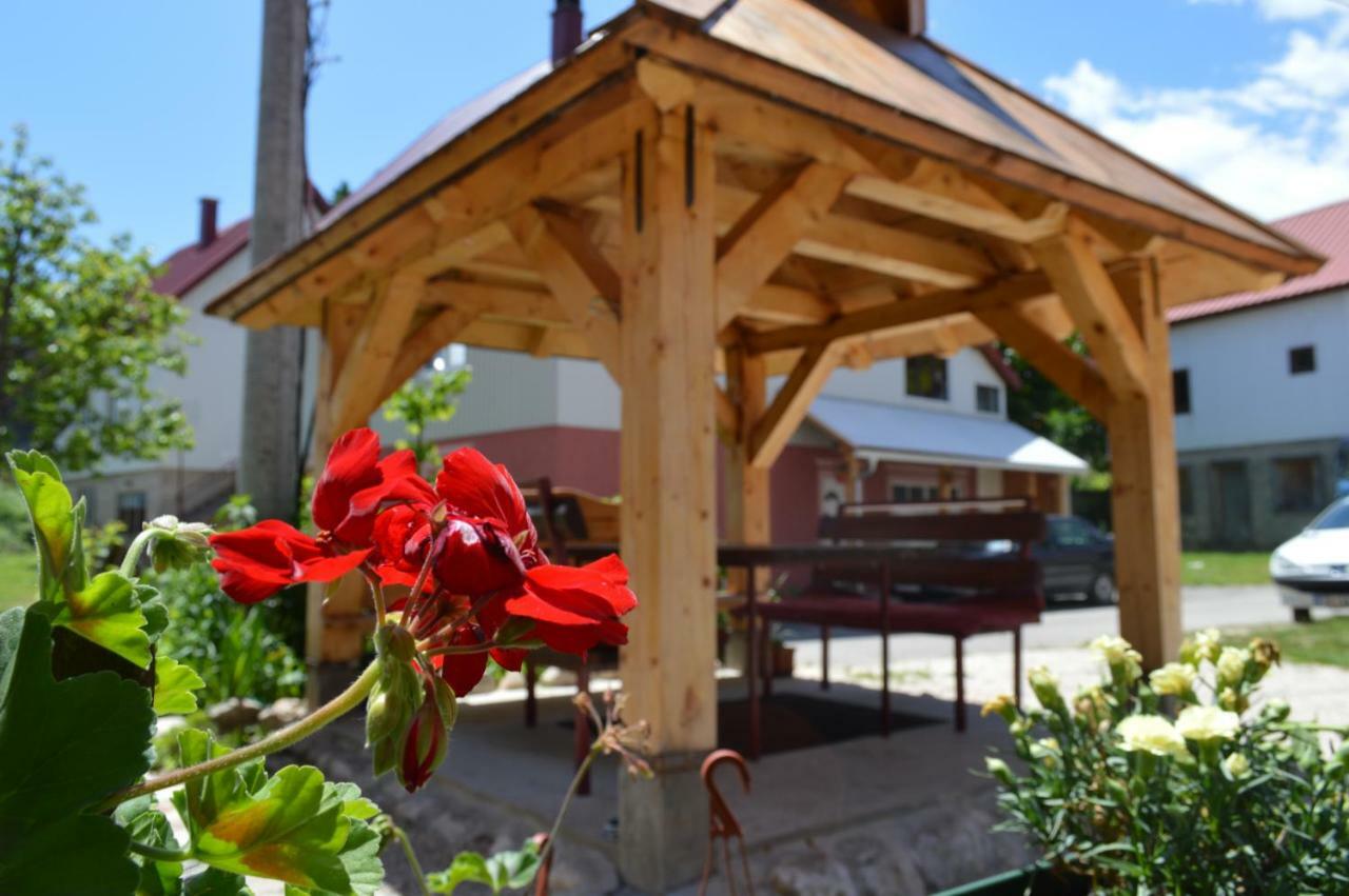 Apartmani Bozana Vojinovic Žabljak Exteriör bild